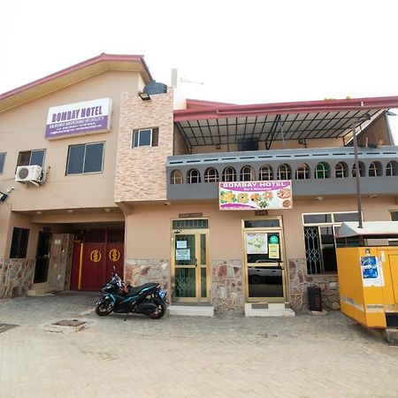 Bombay Hotel Accra Bagian luar foto